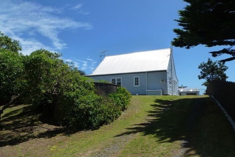 Photo of property in 39 Dixie Street, Te Horo Beach, Otaki, 5581