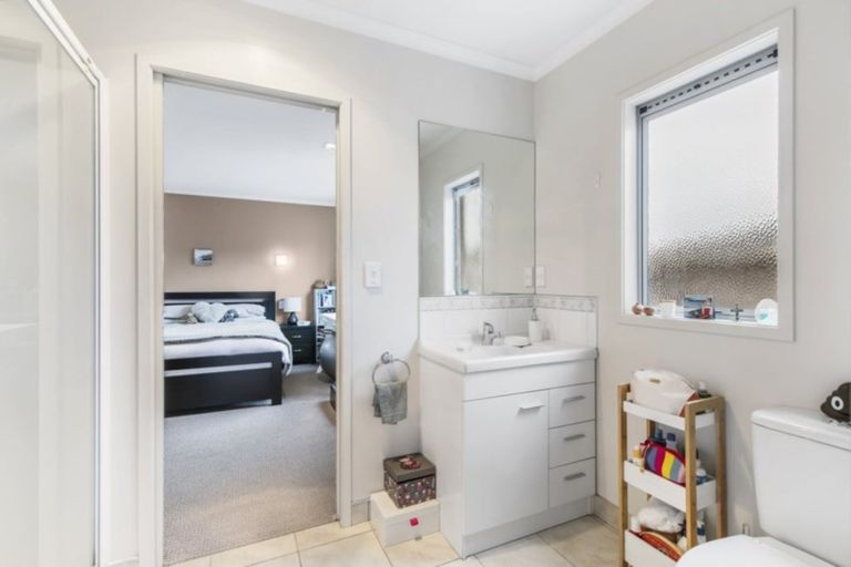 Photo of property in 60b Forrester Drive, Welcome Bay, Tauranga, 3112