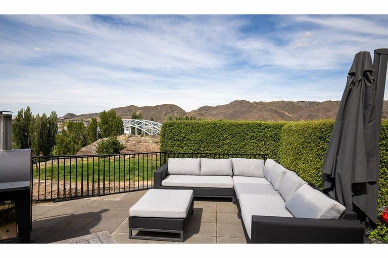 Photo of property in 13b Hart Place, Bridge Hill, Alexandra, 9320