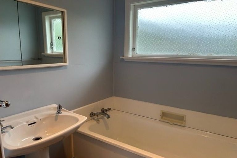 Photo of property in 11 Dittmer Street, Otaki, 5512