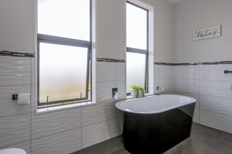 Photo of property in 11 Pinot Crescent, Ohau, Levin, 5570