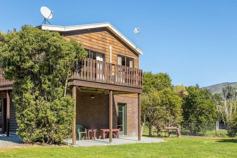 Photo of property in 583 Little Akaloa Road, Little Akaloa, Akaroa, 7583