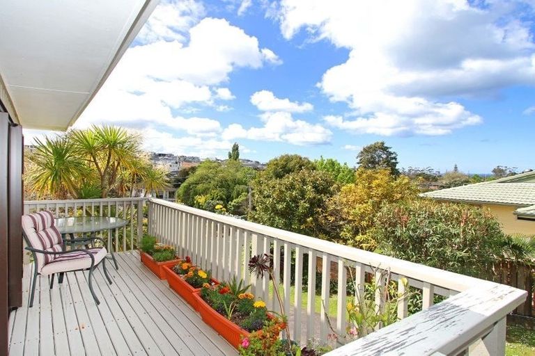 Photo of property in 1/38 Glenvar Road, Torbay, Auckland, 0630