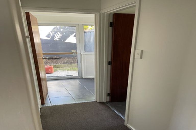 Photo of property in 3 Marama Place, One Tree Point, 0118