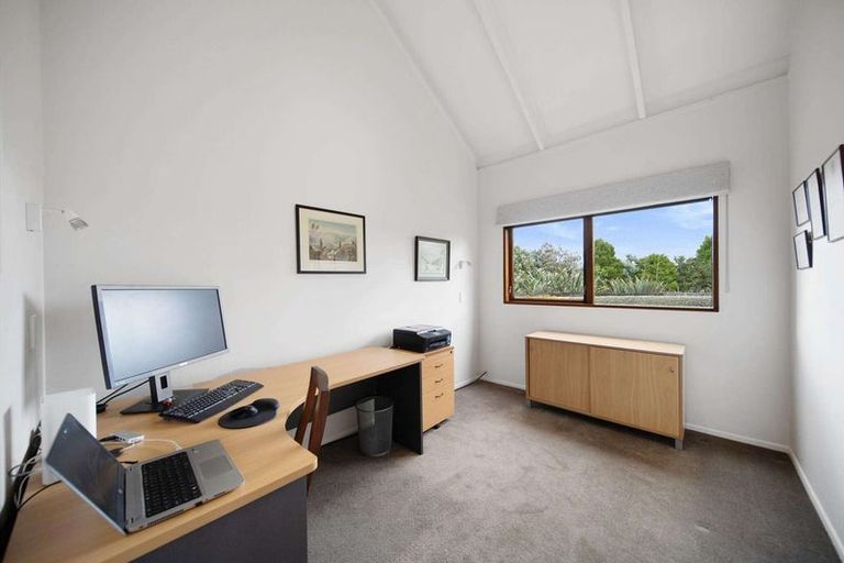 Photo of property in 382 Razorback Road, Pokeno, 2472