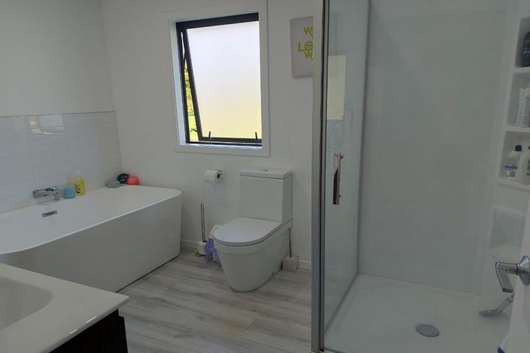 Photo of property in 11 Josland Lane, Wallaceville, Upper Hutt, 5018