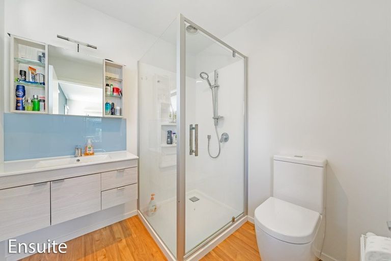 Photo of property in 5 Don Griffin Grove, Trentham, Upper Hutt, 5018