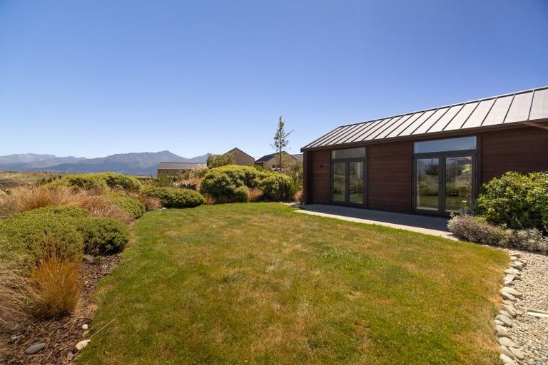 Photo of property in 47 Jacks Point Rise, Jacks Point, Queenstown, 9371