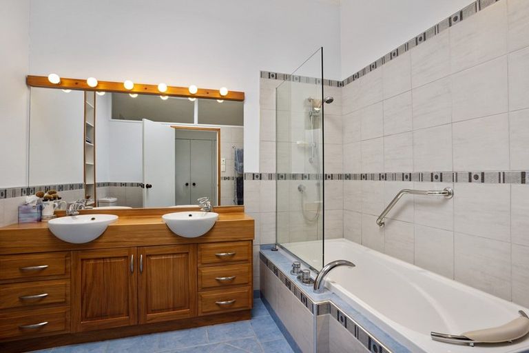 Photo of property in 151 Oaia Road, Muriwai, Waimauku, 0881