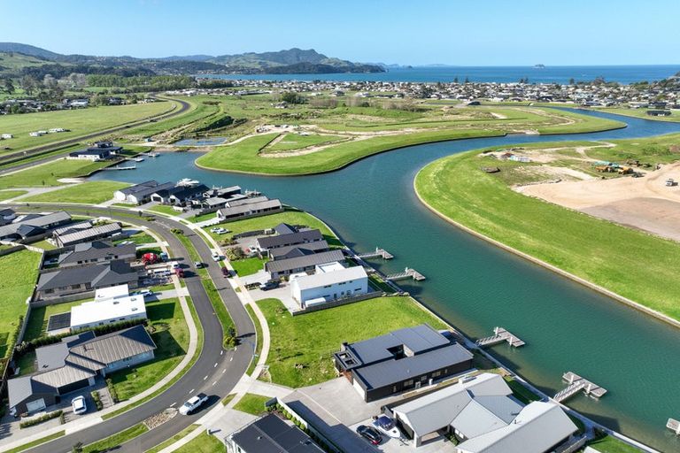 Photo of property in 14 Ngaroma Crescent, Whitianga, 3510