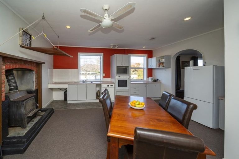 Photo of property in 9 Lupton Street, Waverley, 4510