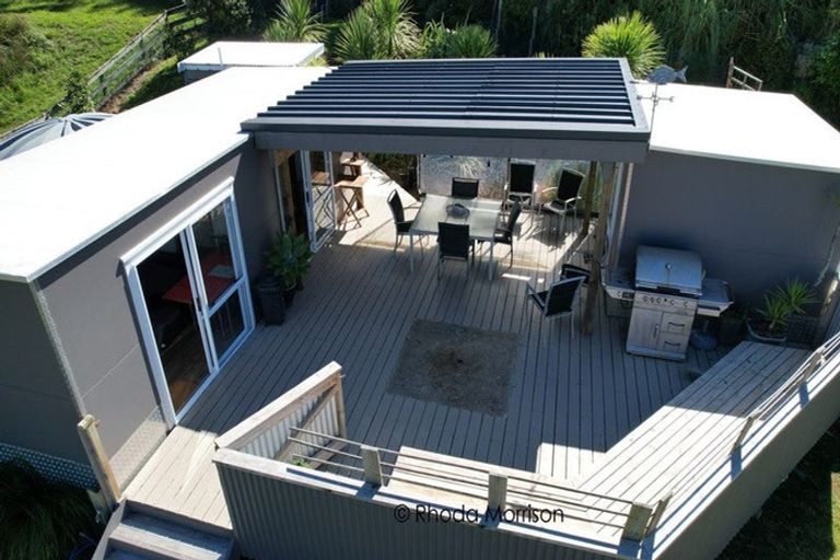 Photo of property in 76 Komiti Road, Tinopai, 0593