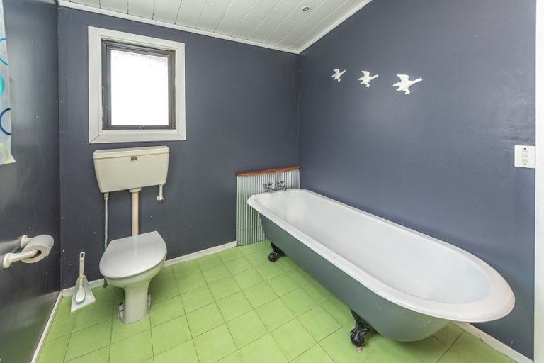 Photo of property in 89-91 Mowhanau Drive, Kai Iwi, Whanganui, 4574