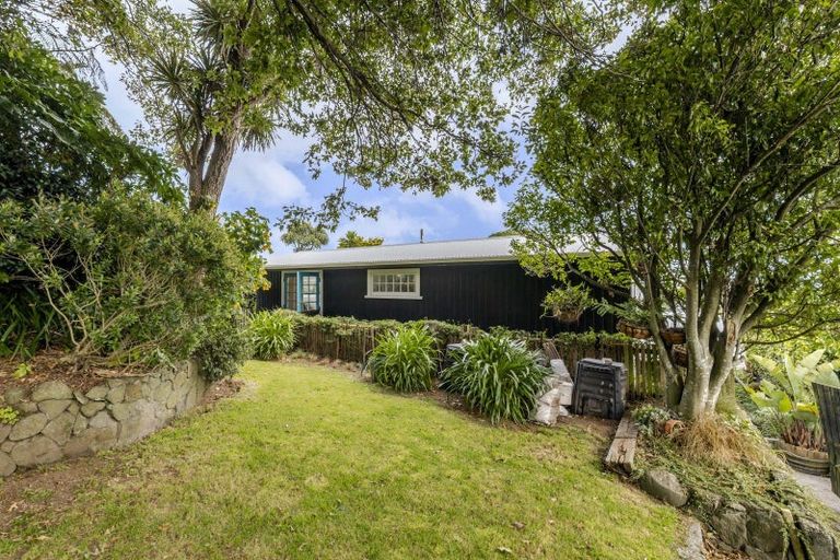 Photo of property in 189 Tukapa Street, Westown, New Plymouth, 4310