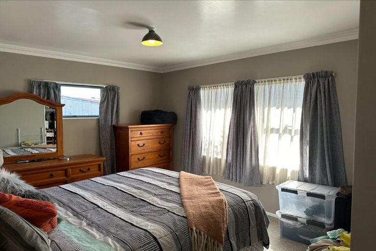 Photo of property in 14 Strathmore Avenue, Levin, 5510