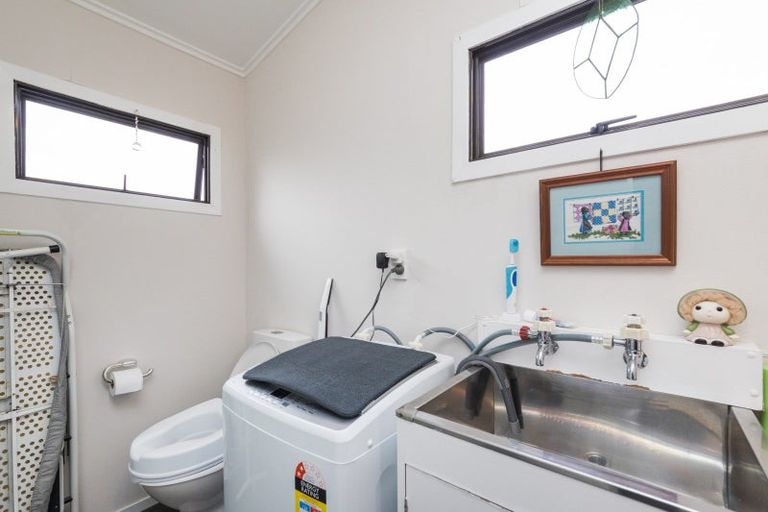 Photo of property in 2a Hendon Place, West End, Palmerston North, 4412