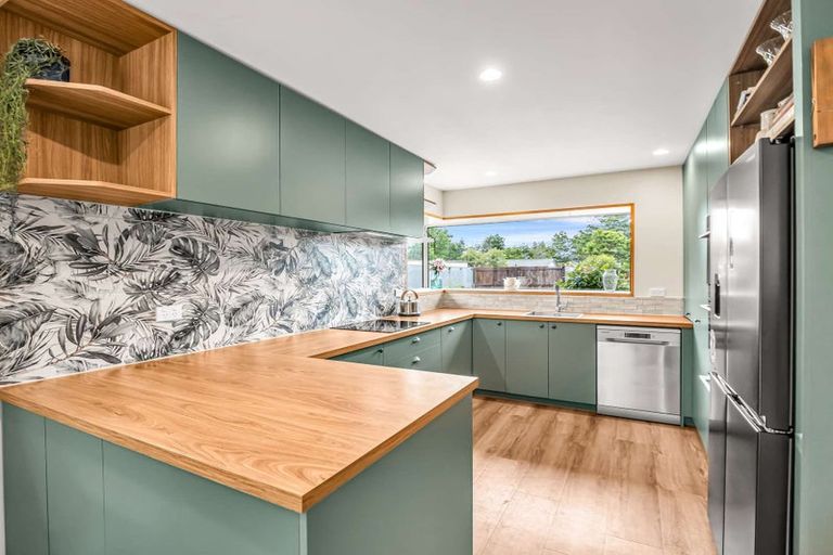 Photo of property in 43 Gladstone Road, Woodend, 7610