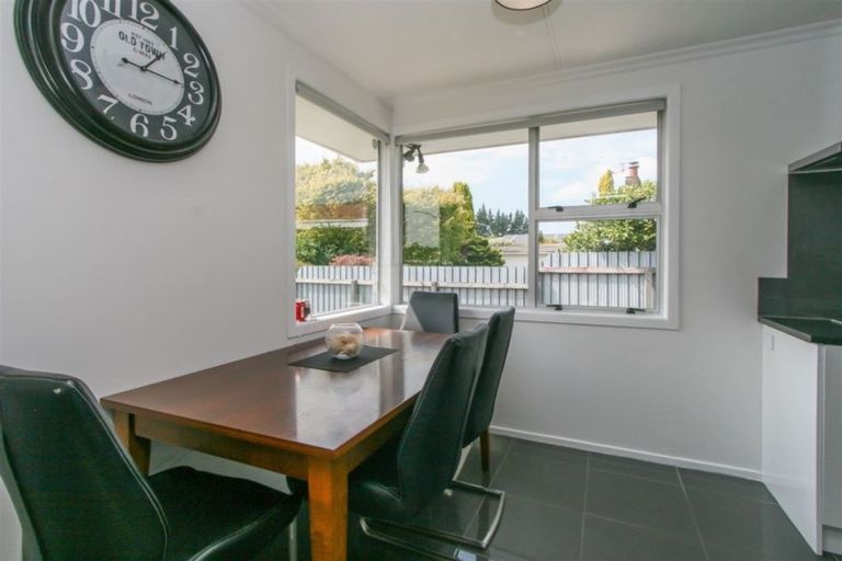 Photo of property in 3 Karaka Street, Inglewood, 4330