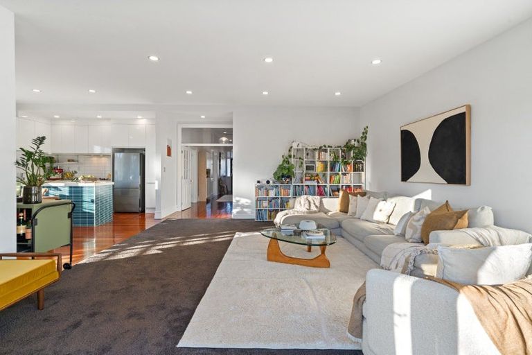 Photo of property in 18 Campbell Street, Karori, Wellington, 6012