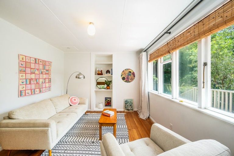 Photo of property in 66 Tilley Road, Paekakariki, 5034