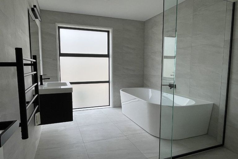 Photo of property in 9 Johnson Place, Stillwater, Silverdale, 0993