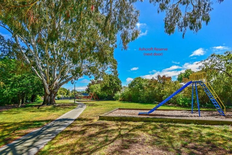 Photo of property in 158 Kendal Avenue, Burnside, Christchurch, 8053