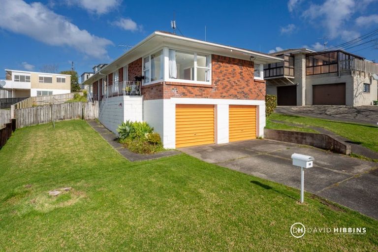 Photo of property in 2/18 Anne Road, Hillcrest, Auckland, 0627