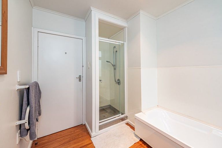 Photo of property in 5 Tregarth Street, Saint Johns Hill, Whanganui, 4501