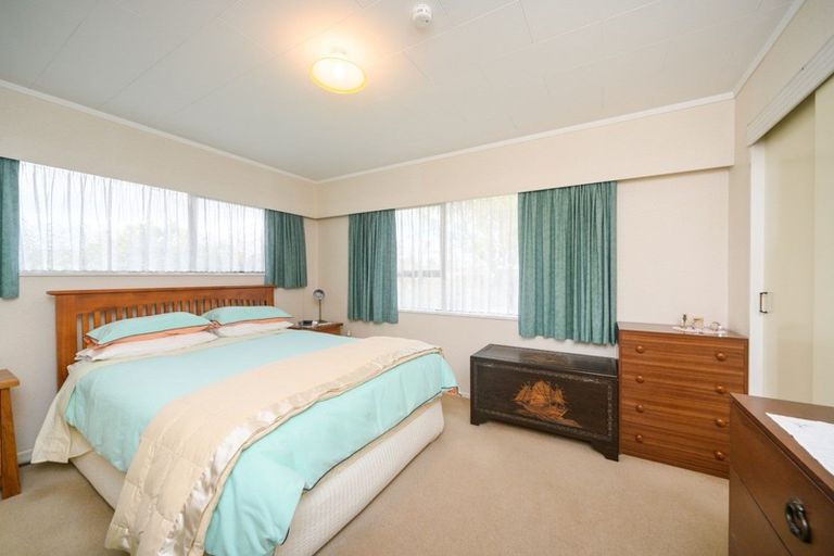 Photo of property in 27 Amberley Avenue, Westbrook, Palmerston North, 4412