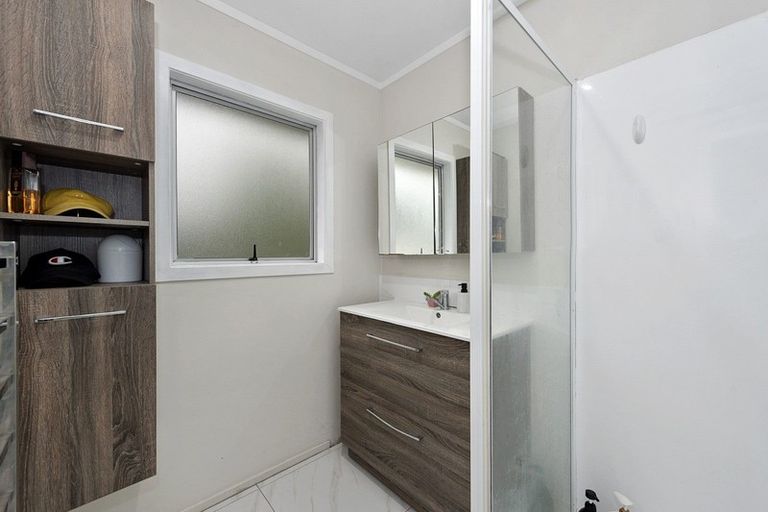 Photo of property in 18 Crescent Court, Melville, Hamilton, 3206