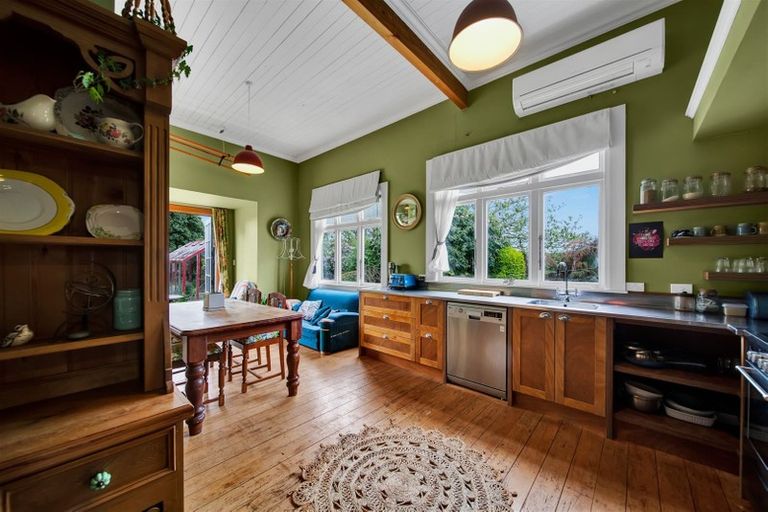 Photo of property in 64 Stanners Street, Eltham, 4322