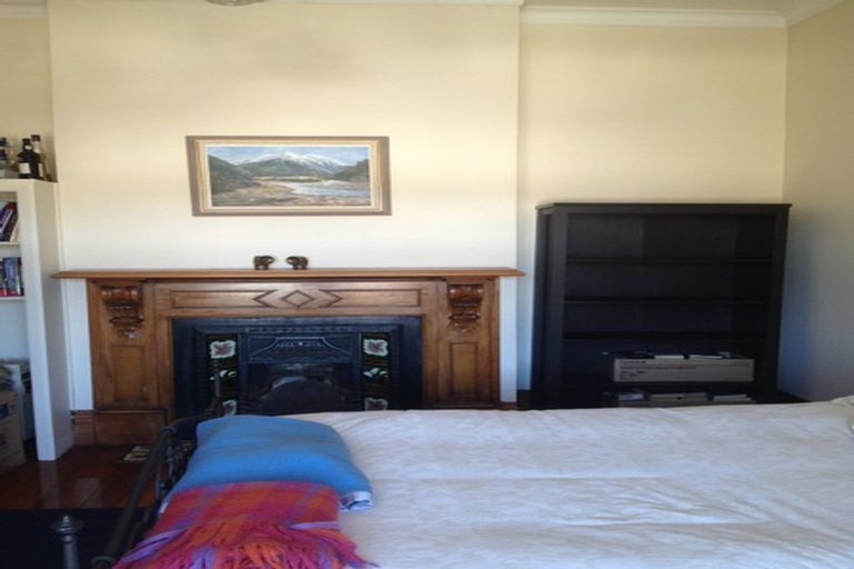 Photo of property in 2 Stanley Street, Berhampore, Wellington, 6023