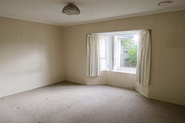 Photo of property in 14a Boulevard Drive, Merrilands, New Plymouth, 4312