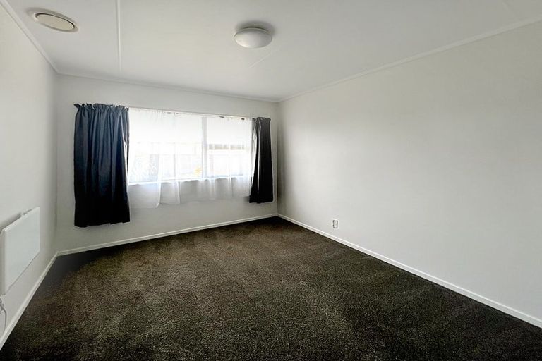 Photo of property in 65 Benmore Avenue, Cloverlea, Palmerston North, 4412