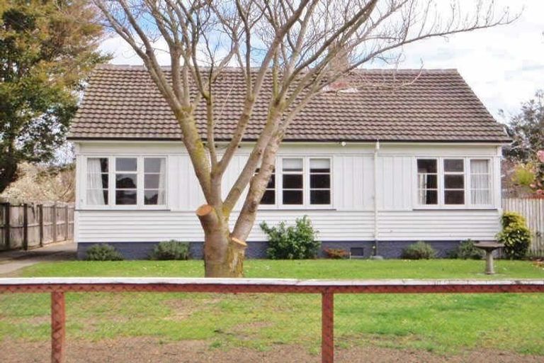 Photo of property in 5 Pitcairn Crescent, Bryndwr, Christchurch, 8053