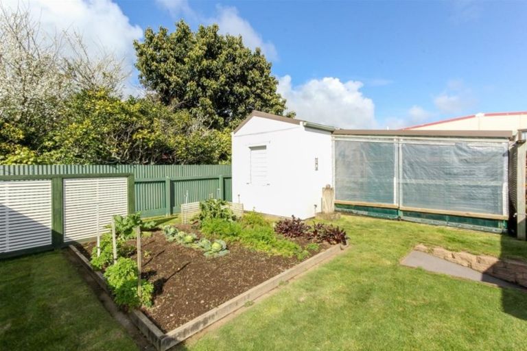 Photo of property in 87 Dorset Avenue, Lynmouth, New Plymouth, 4310