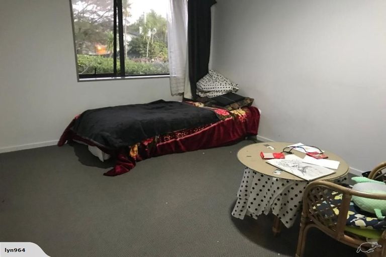 Photo of property in 17b Scotstoun Place, Glen Eden, Auckland, 0602