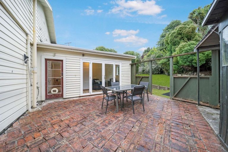 Photo of property in 104 Neidpath Road, Mornington, Dunedin, 9011