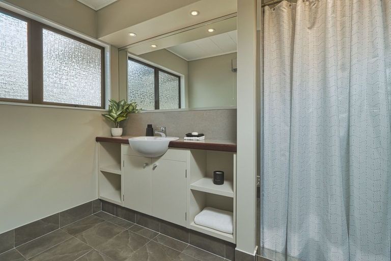 Photo of property in 1/12 Avenue Road, Greenmeadows, Napier, 4112