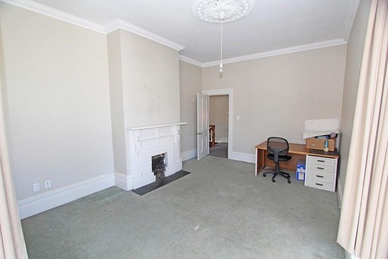 Photo of property in 48 Howe Street, North Dunedin, Dunedin, 9016