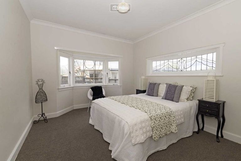 Photo of property in 1/23 Luckens Road, West Harbour, Auckland, 0618