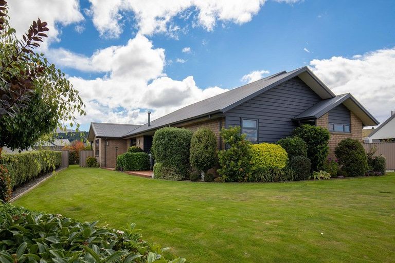 Photo of property in 23 Chandler Crescent, Clyde, 9330