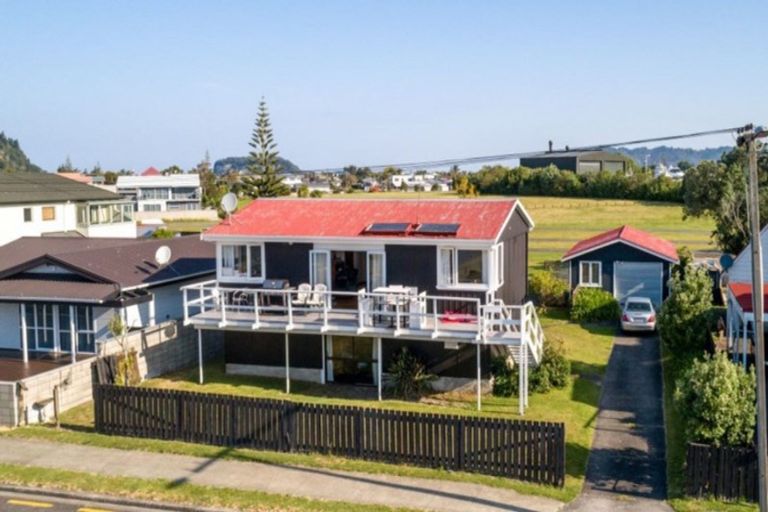 Photo of property in 611 Beach Road, Whangamata, 3620