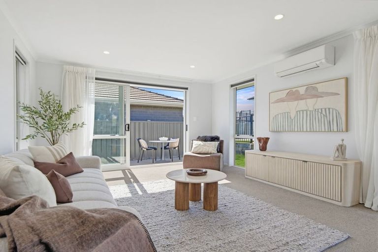 Photo of property in 18 Watene Way, Welcome Bay, Tauranga, 3112