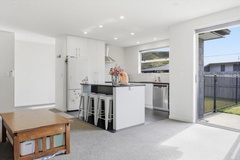 Photo of property in 105 Ballintoy Park Drive, Welcome Bay, Tauranga, 3175