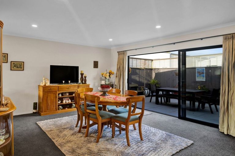 Photo of property in 90a Victoria Street, Hawera, 4610