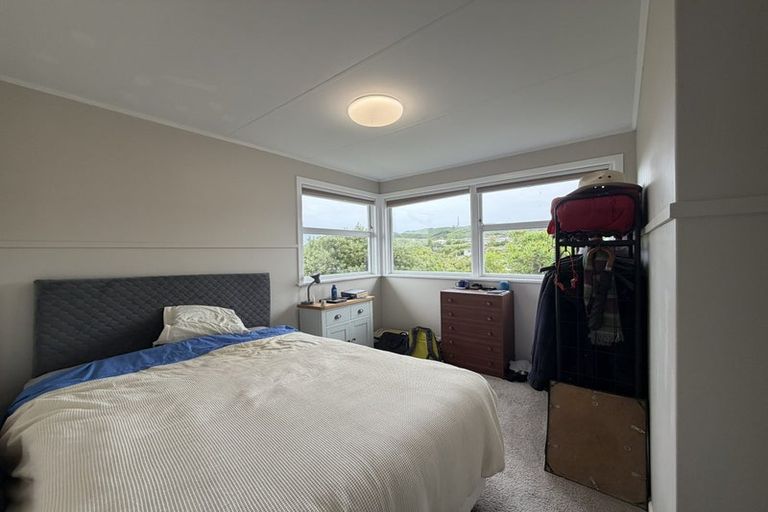 Photo of property in 6 Lenox Grove, Johnsonville, Wellington, 6037