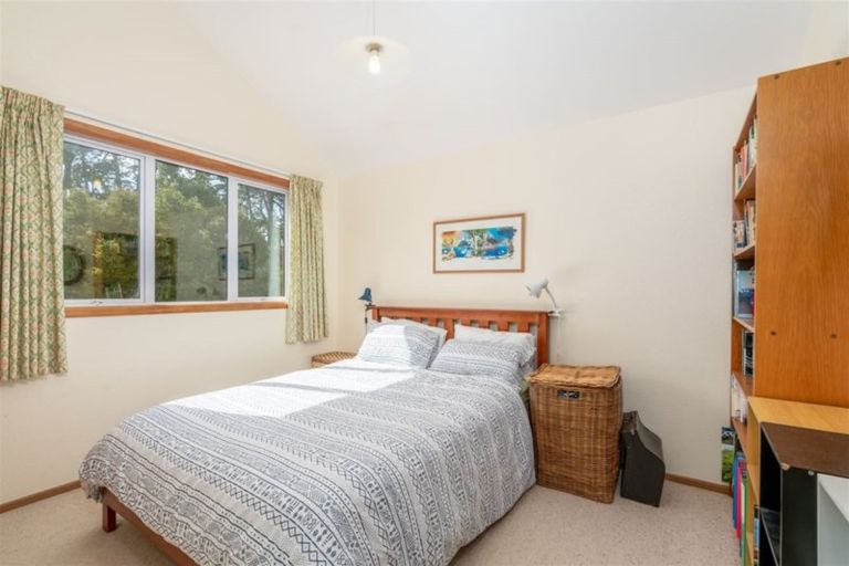 Photo of property in 164 Motu Road, Kumeu, 0891
