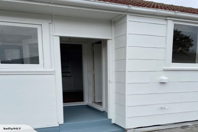 Photo of property in 16 Kakapo Place, Papatoetoe, Auckland, 2025