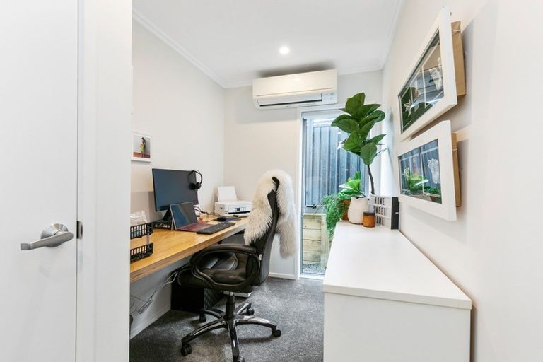 Photo of property in 4 Hopkirk Avenue, Wallaceville, Upper Hutt, 5018